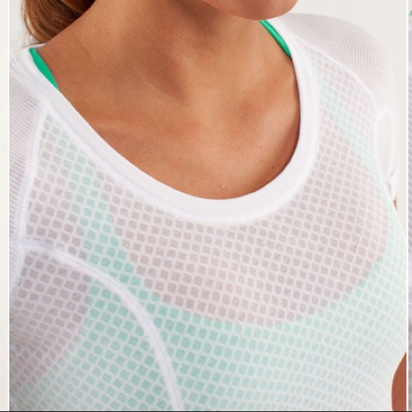 Lululemon PuriT top - Picture 2 of 3